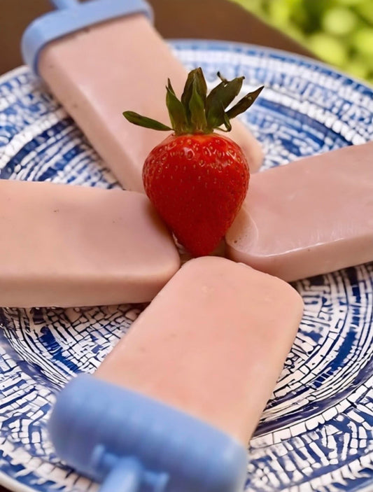 Strawberry Vanilla Yogurt Bars 🍓